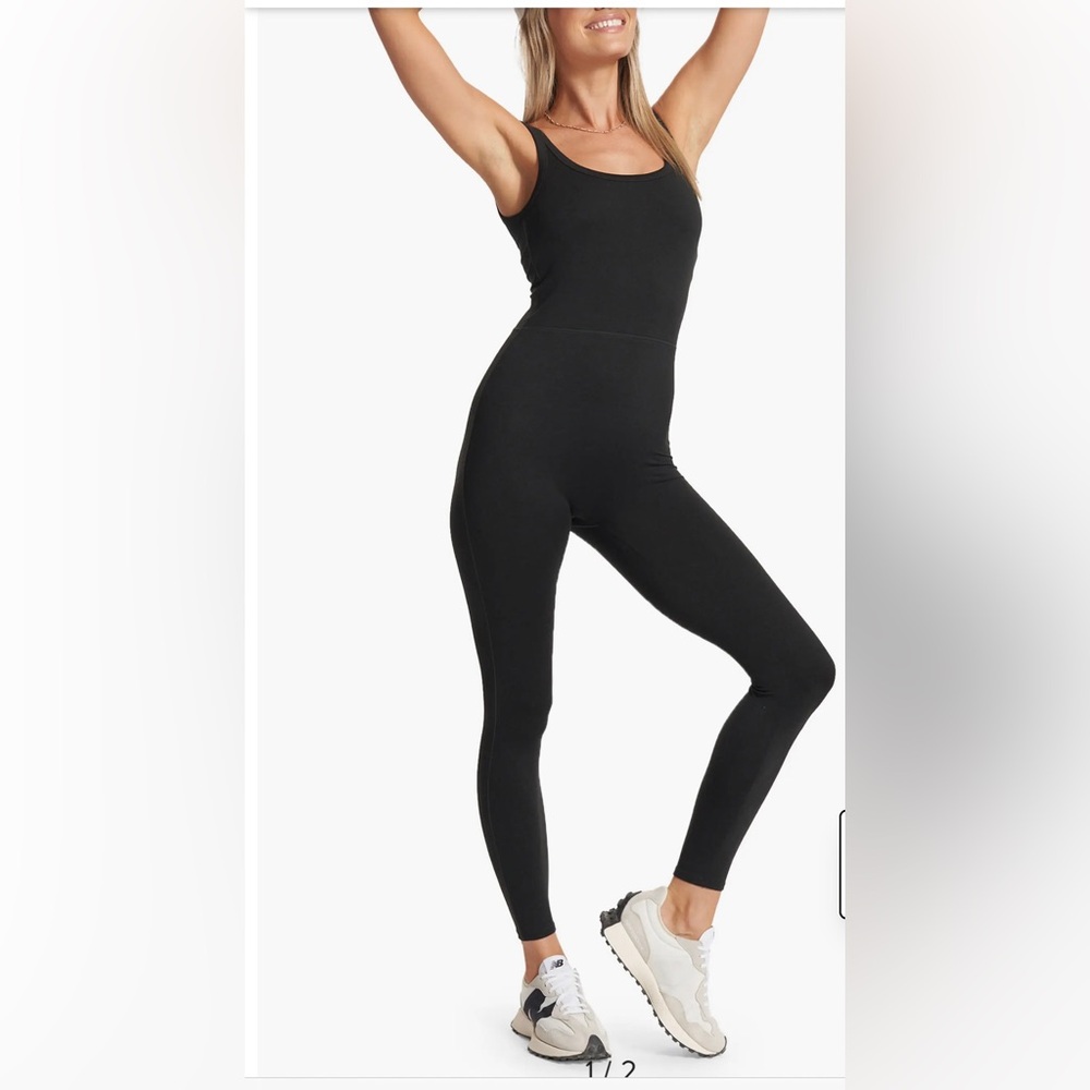 Vuori Halo Jumpsuit Black NWT